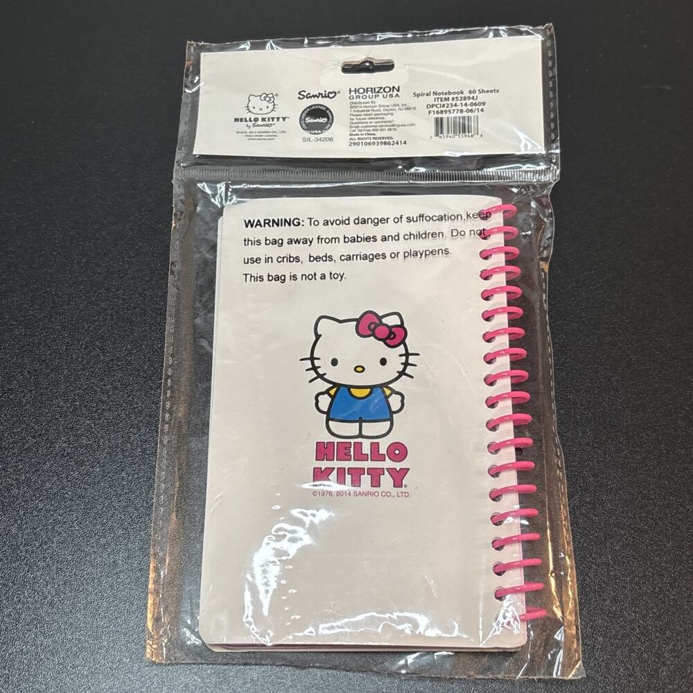 Hello Kitty 1976 2014 Sanrio 60 Page Small Spiral Drawing Notebook - Picture 2 of 6